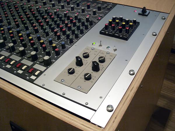 essentials - 11xStuder900-Channelstrip, 2xSiemens U274 Mic-Preamp, 2xANT-EQ